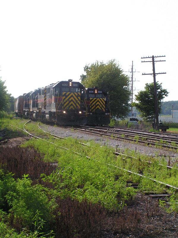 After crossing the Nishnabota River IAIS 600 heads East through Atlantic Iowa. 8/24/2006