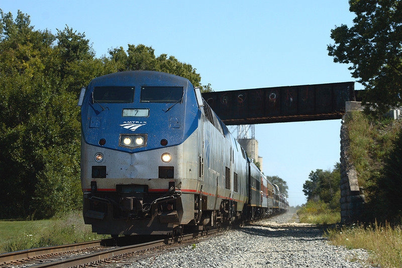 AMTK #7 West through Minooka, Illinois.