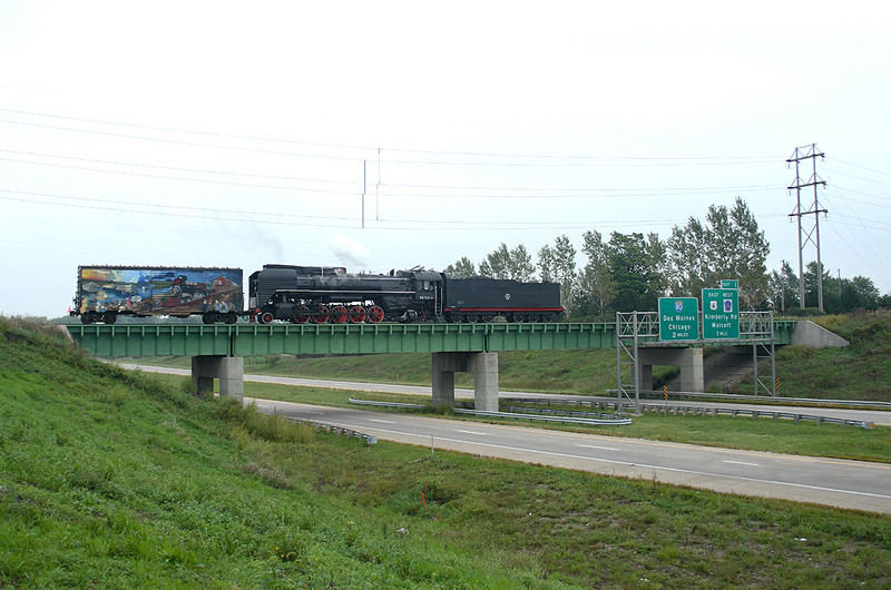 QJ 7081 East crosses Interstate 280 at Davenport, Iowa September 9th, 2006.