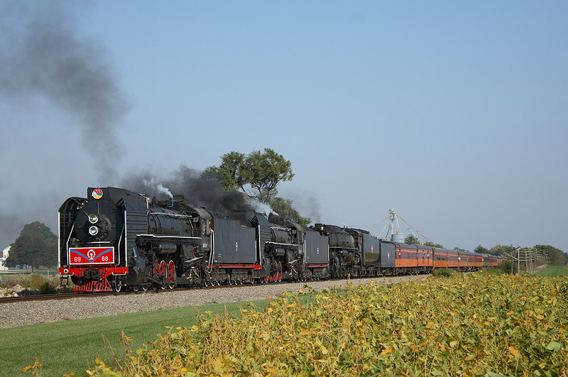 Blasting through the beanfields east of Geneseo, Illinois September 16th, 2006.