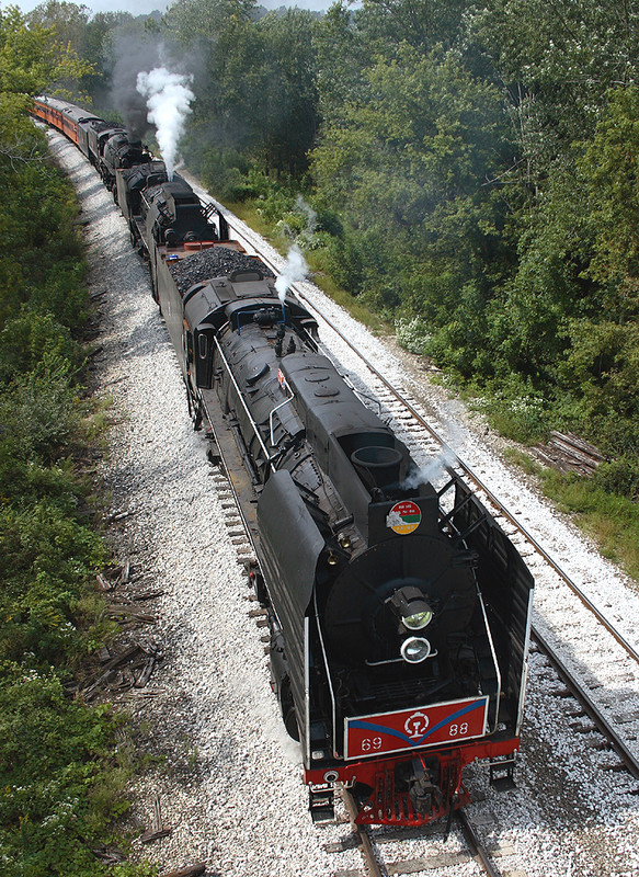 6988 East ducks under the Interstate 180 overpass west of Bureau, Illinois, September 16th, 2006.