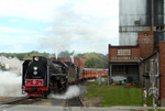 The 6988 passes the former Franks Foundries plant along the IAIS-IC&E interchange track in Davenport. September 17th 2006.