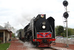 Crossing the ex-M&StL at Grinnell, Iowa September 18th, 2006.