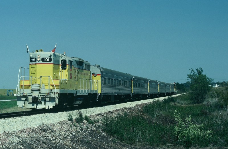 CRANDIC's Ag Expo approaching Walford, Iowa. Sept-1988