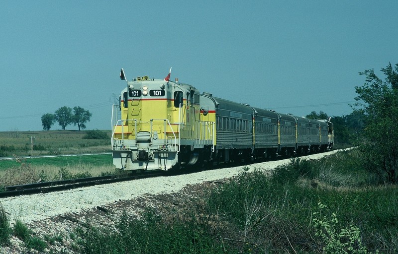 CRANDIC's Ag Expo approaching Walford, Iowa. Sept-1988