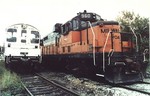 Milwaukee GP-20 960 sits next to RI SW-8 830 in Iowa City. 830 was on one of its last car search and find missions.