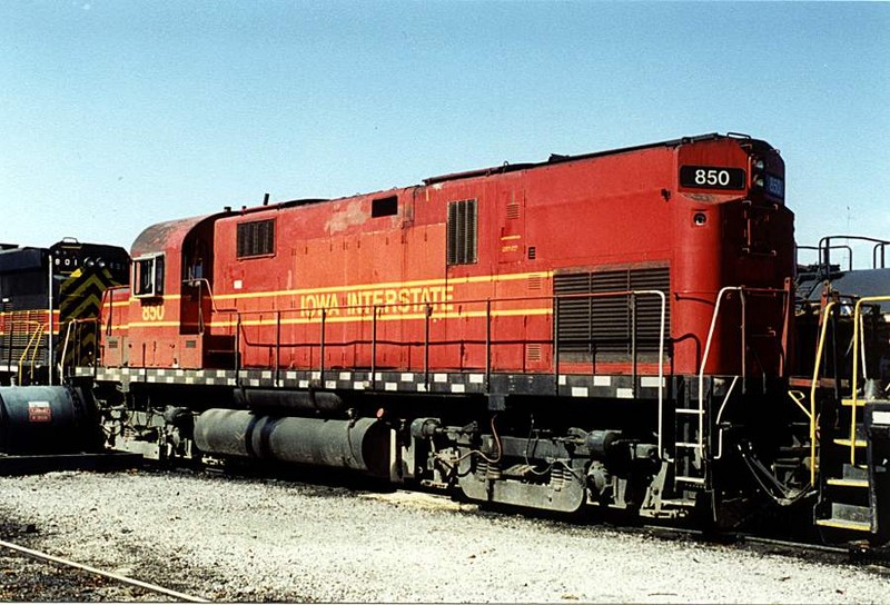 850 in the Iowa City yard.