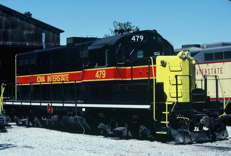 479. Iowa City yard. 03-Sept-1987.