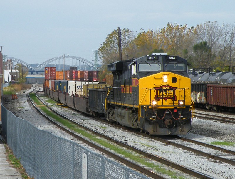 Iowa 508 leads CBBI into Rock Island yard, another GEVO is in DP mode on the rear. 10-25-10