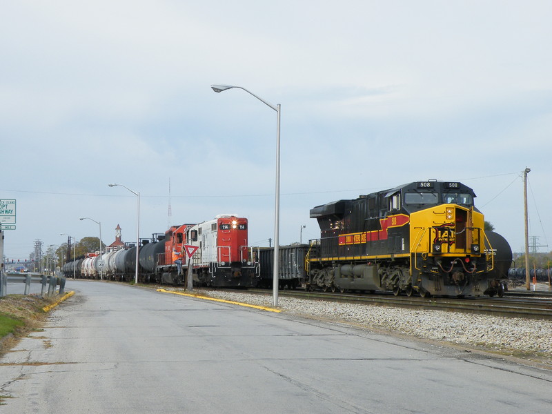 CBBI pulls up at the east end of the yard to wait for the CP local to dpt. 10-25-10