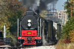 IAIS QJs arrive at Rock Island, Illinois with an ICRI manifest. October 18th, 2008.