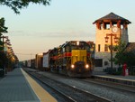 Iowa 716 leads a BICB train westbound through the suburban town of Tinley Park, IL. This pretty much sums up my luck last year, either the train didn't run, or it ran too late. Oh well! 05-28-08