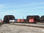 BISW heads down IHB's main toward Riverdale Yd. 03-19-06