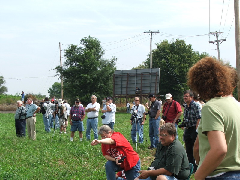 While the steamers took on water in Atkinson, the 300+ foamers in hot persuit were able to all set up for a nice wide roll-by outside of town. This was the photoline to the right of me.