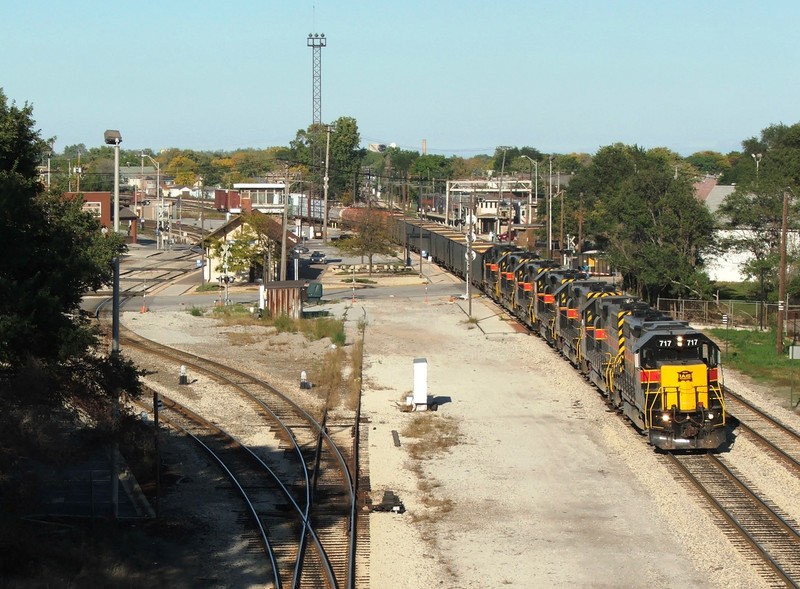 A nice matched set of 7 GP38-2's take head room out of Burr Oak while assembling their outbound train. 10-16-05