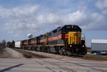 717 leads the CBBI onto the siding at Marengo.