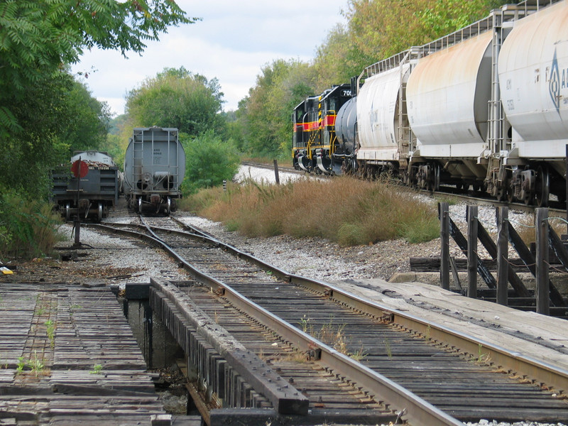 West train at Fillmore St. Davenport.