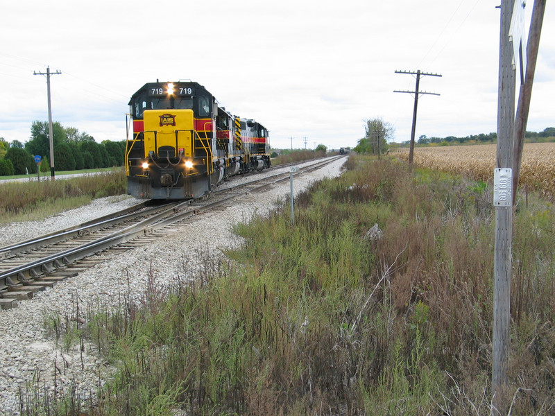 Power pulling out the west switch at Twin States.