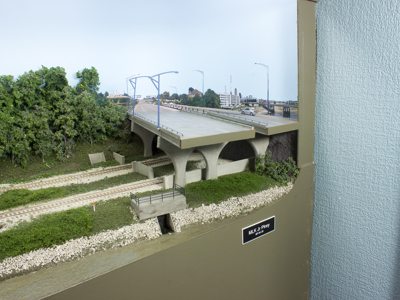 The MLK Jr. Parkway passes over the middle of the prototype yard, but serves as the eastern boundary of the model. The photo backdrop was created from street view shots in Google Earth.