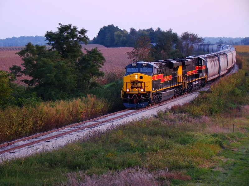 GEVO's on the ICCR approaching the Linn Benton Road bridge. 21-Sept-2008.