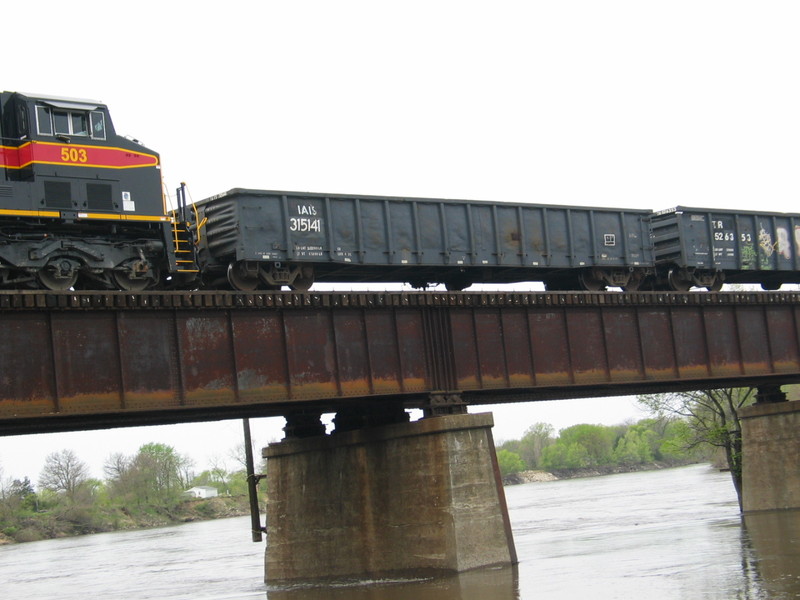 IAIS 315141 on the EB at Moscow, May 4, 2009.