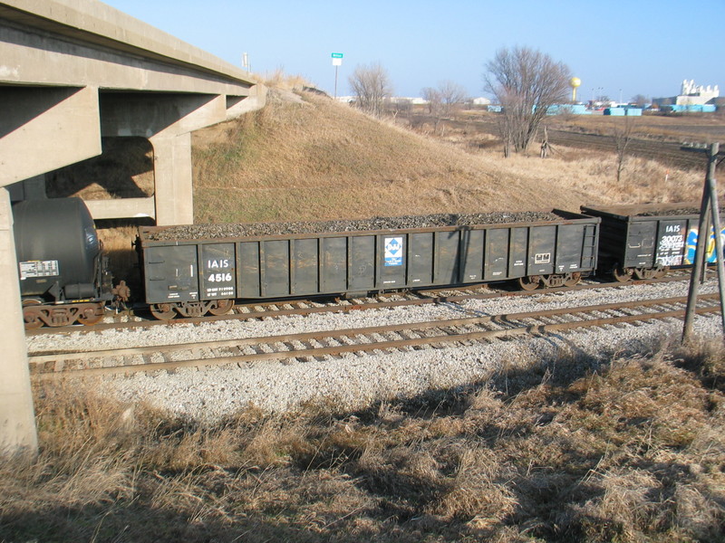 IAIS 4516 on the EB at N. Star, Dec. 19, 2011.