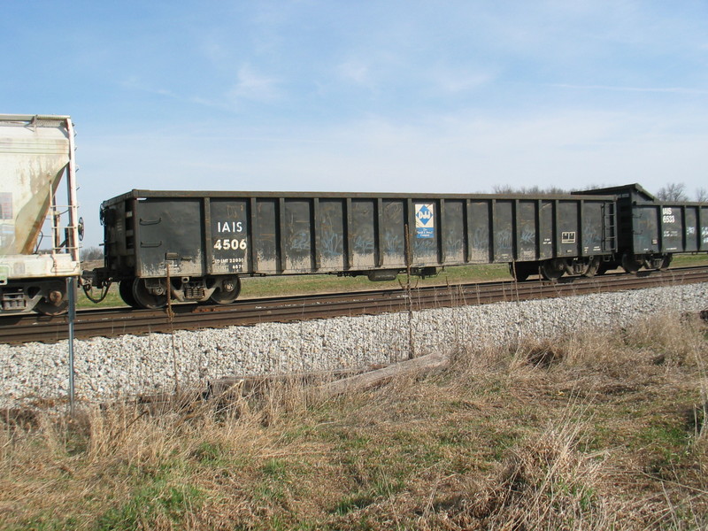 IAIS 4506 on the WB at Moscow, April 1, 2010.