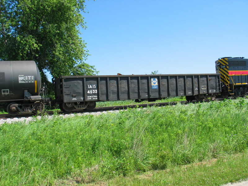 IAIS 4523 on the EB at N. Star, June 22, 2009.