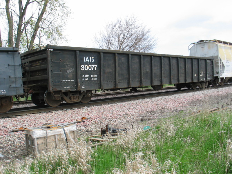 IAIS 30077 on the EB at N. Star, May 4, 2009.