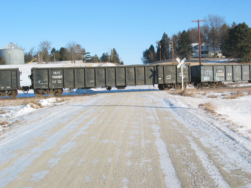 IAIS 30097 on the westbound at mp215.3, Feb. 3, 2009.