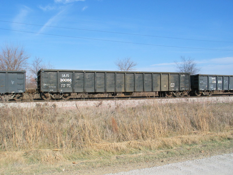 IAIS 30086 on the EB at N. Star, Nov. 20, 2010.