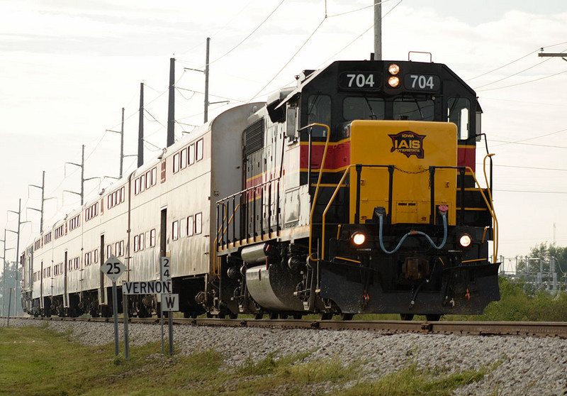 IAIS 704 filling in for the missing cabcar on the Hawkeye Express.  Coralville, IA.  02-Sept-2006.