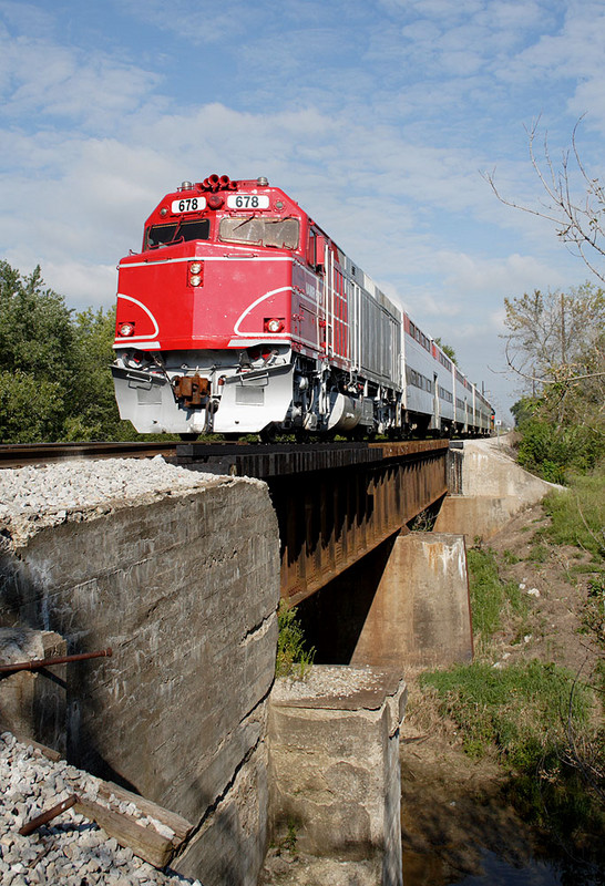 Clear Creek Bridge in Coralville, IA on 02-Sept-2006.