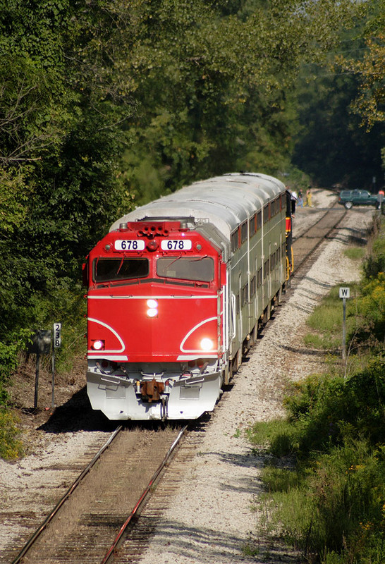 Hawkeye Express approaches Kinnick Stadium as it enters the IC Yard Limits.  University Heights, IA on 02-Sept-2006.