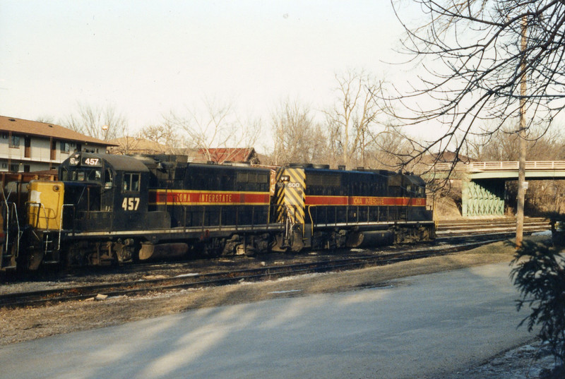 Engines 457 and 600 at Iowa City, April 1990