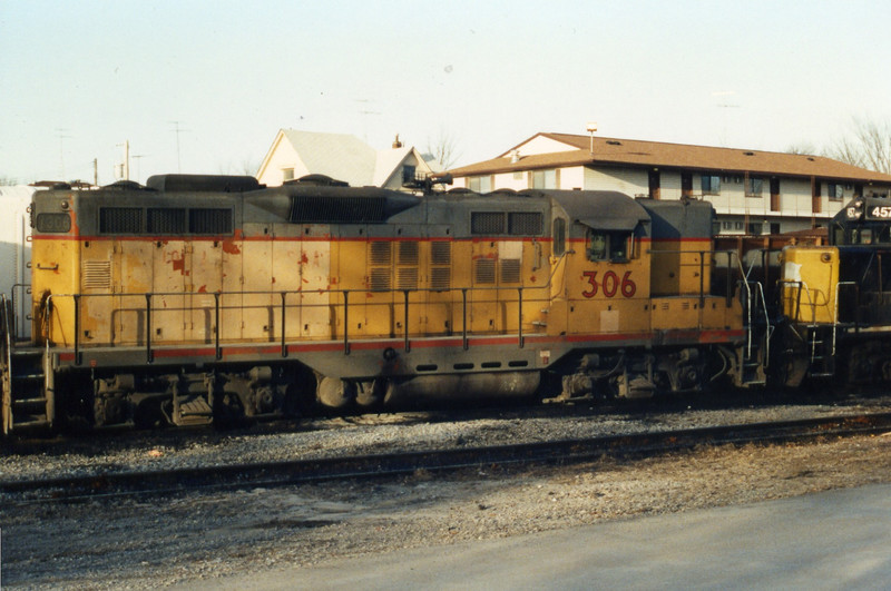 Engine 306 at Iowa City, 4-90 maybe?