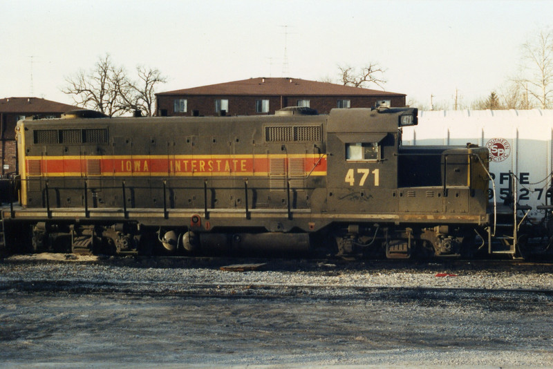 A blast from the past, 471 in Iowa City.  I'm not sure on the date, but I think it's April 1990.