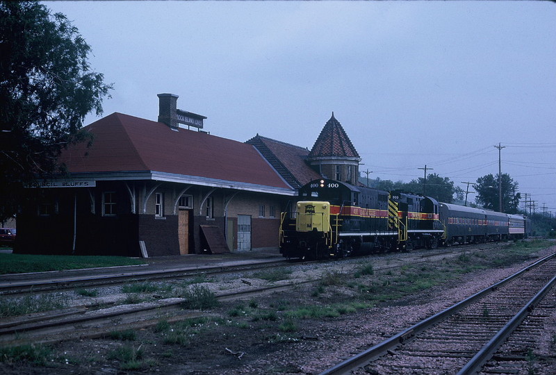 Camerail special at the Bluffs, 7-22-89, Rik Anderson photo.