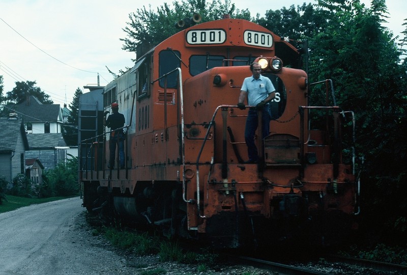 8001 pulls the hill track in Iowa City. Aug-85