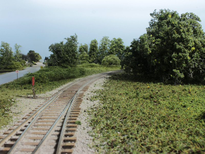 The PDM Spur swings thru the Clive Greenbelt enroute to Chicago Bridge & Iron.