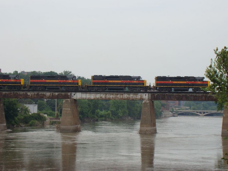 CBBI on the Iowa River Bridge in Iowa City. 07/26/2008.