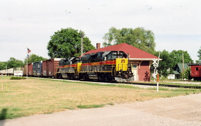 Westound at Wilton, Aug.  5, 2005