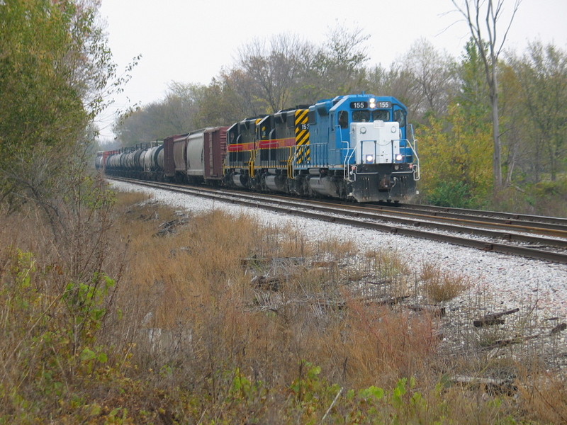 WB RI turn approaches the mp210 crossing at N. Star siding, Oct. 26, 2007.